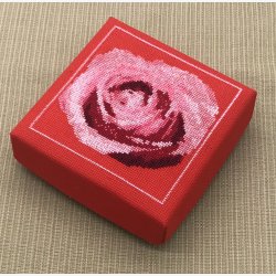 2528 ske med rd rose p rdt stof