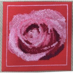 2528 ske med rd rose p rdt stof